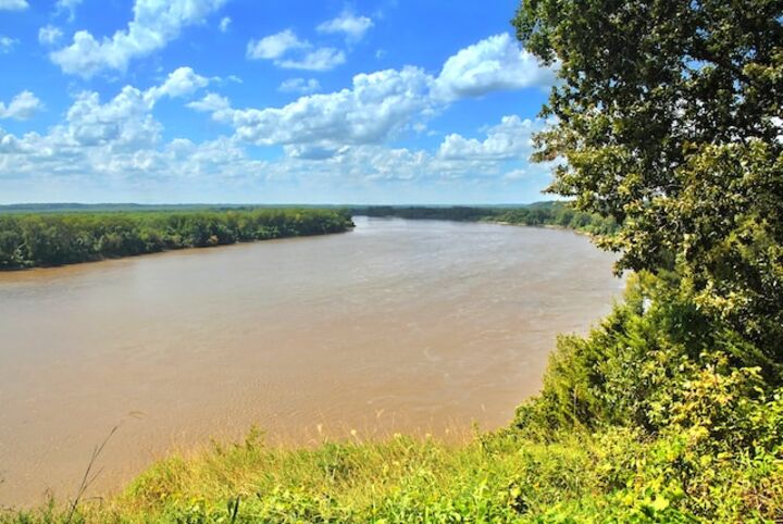 Longest river in the U.S. is the Missouri River.